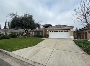 1290 E Quincy Ave, Fresno, CA 93720