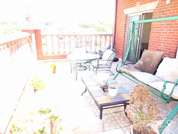 Large Balcony 18x12