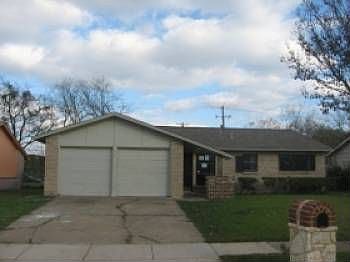 1st image of 402 N Yale Dr
