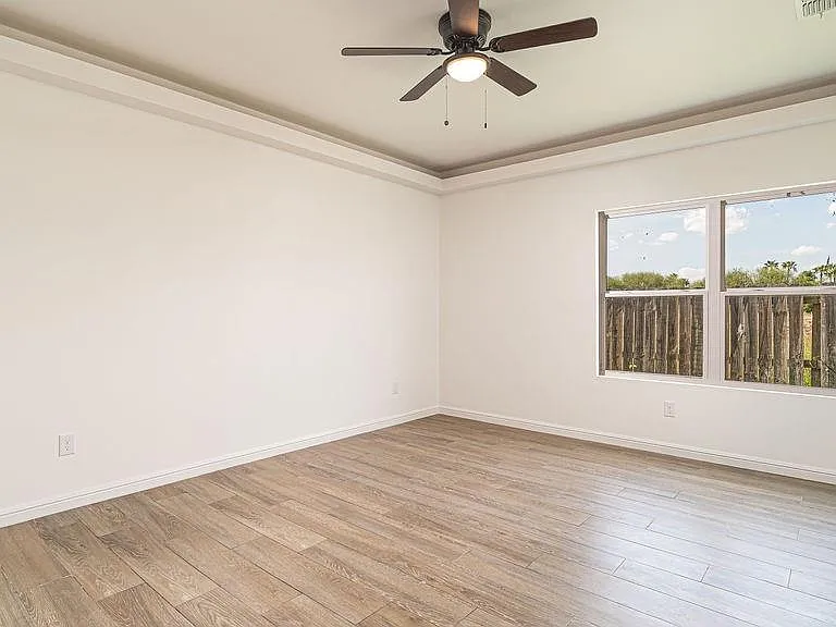 901 Yuma Ave — Photo 8