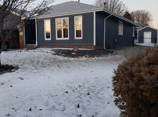 7130 Plum Dale Rd, La Vista, NE 68128