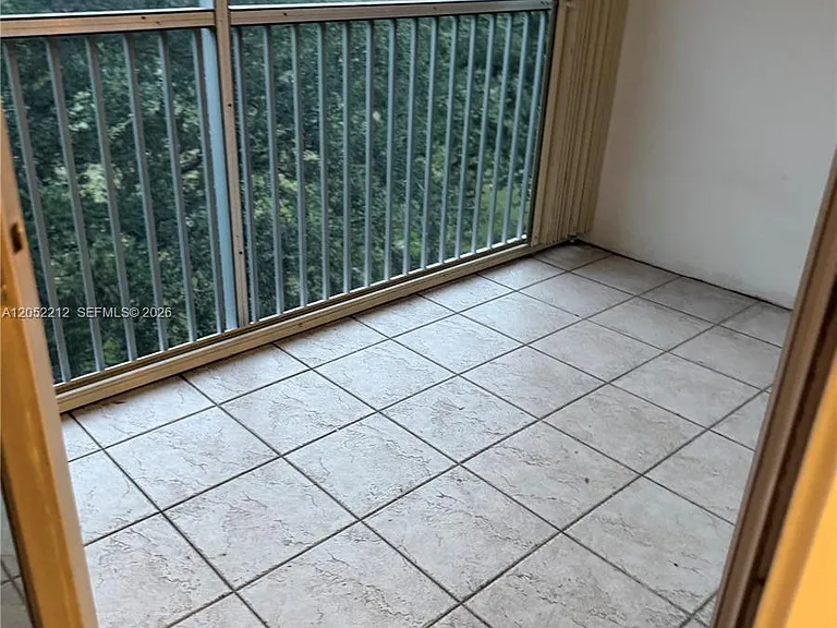 1000 SW 125th Ave #N402 — Photo 1