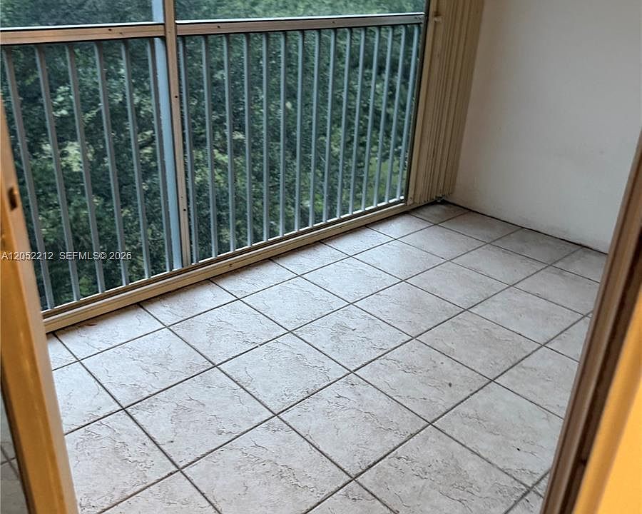 1st image of 1000 SW 125th Ave APT N402