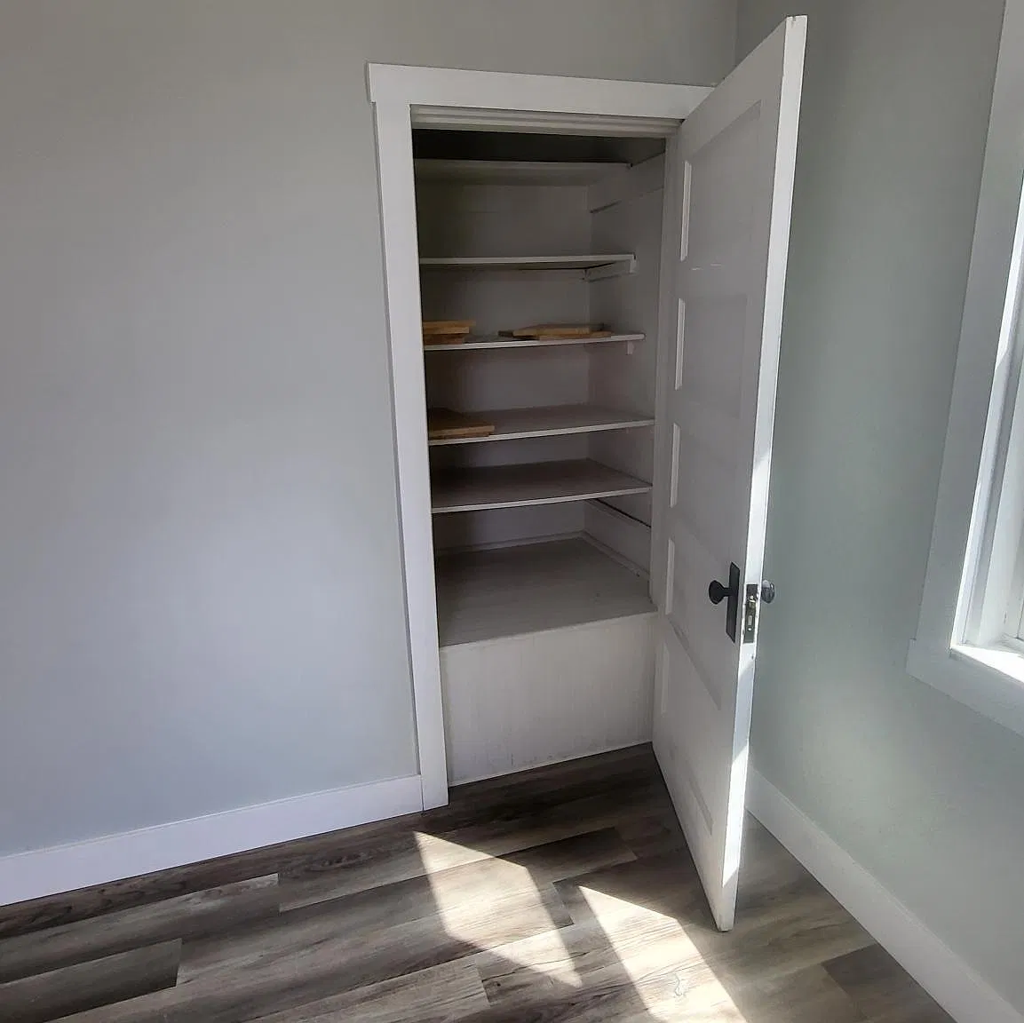 4 bed, $1,500 — Photo 4