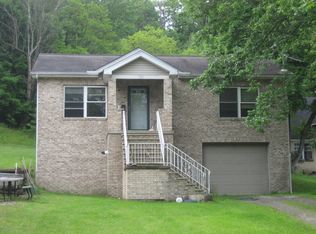 56 Cortland St, Carbondale, PA 18407
