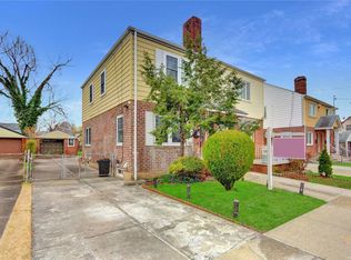 13820 63rd Ave, Flushing, NY 11367