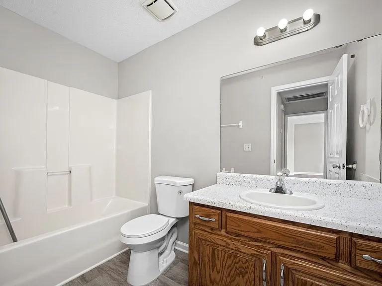 9002 Macbeth Dr — Photo 19
