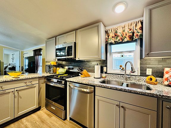 2nd image of 1280 N Ironwood Dr #87