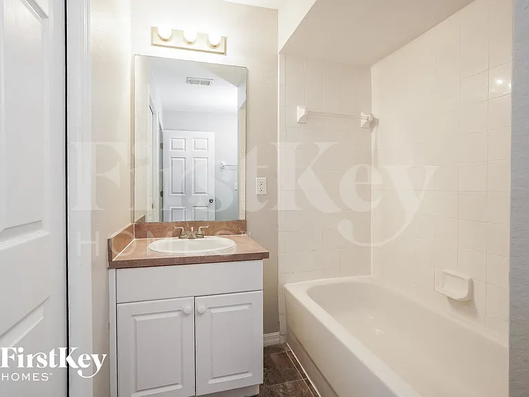 4128 NE 23rd Ave — Photo 14