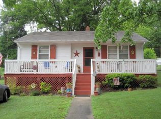 514 E Carolina Ave, Crewe, VA