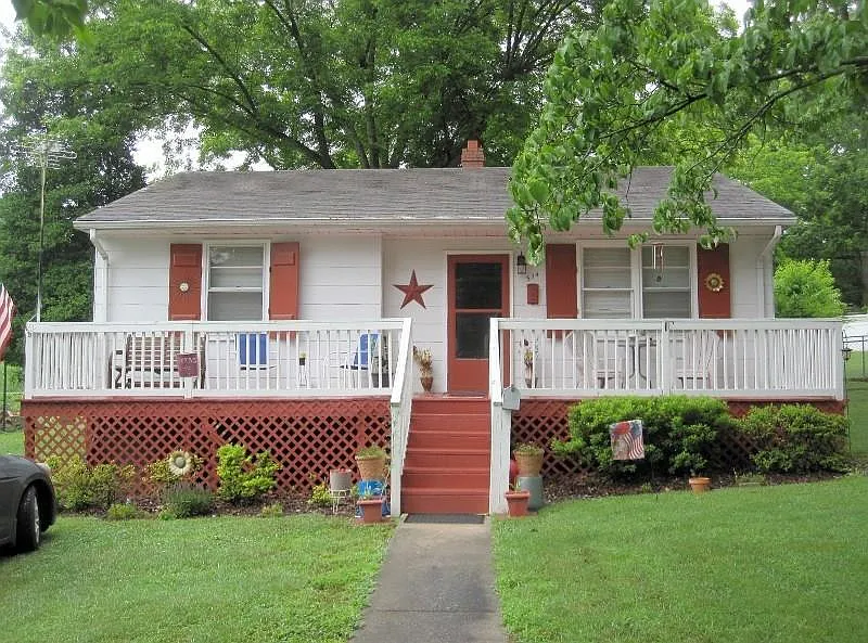 514 E Carolina Ave photo 1