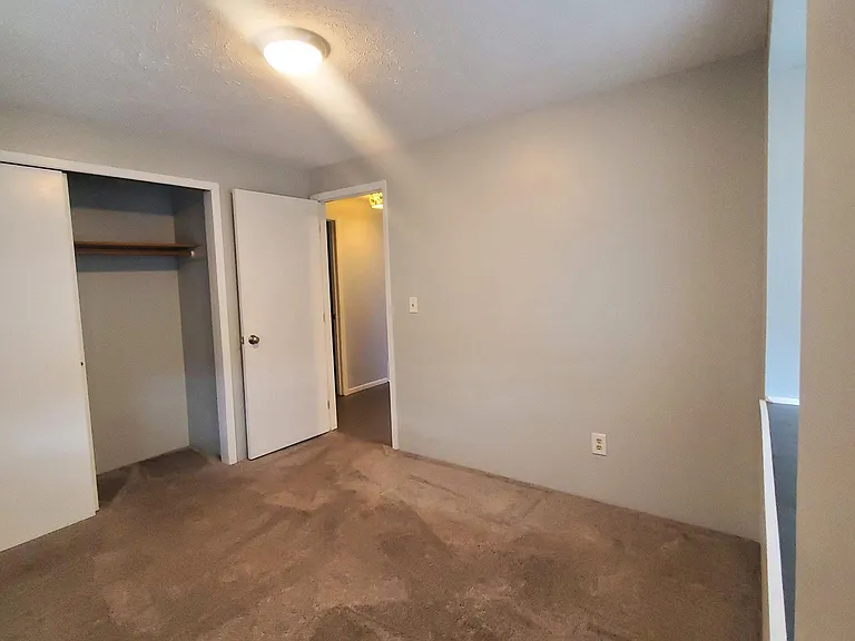 7307 N Hamilton St — Photo 7