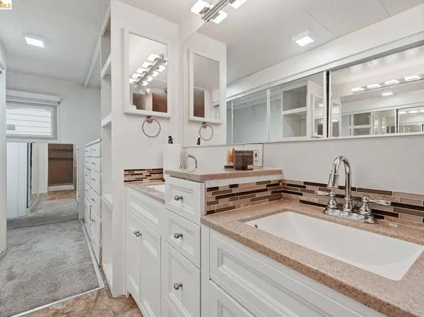 8200 Jantzen Rd Spc 107, Modesto, CA 95357