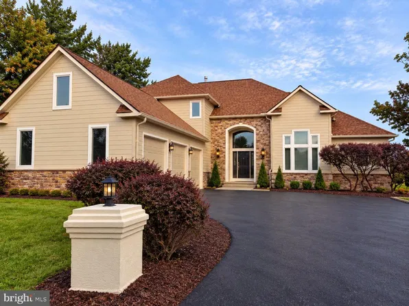 106 Inverness Dr, Blue Bell, PA 19422