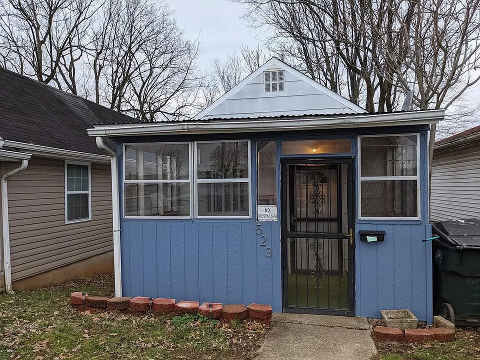 523 Newtown Pike