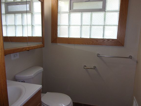 5th image of 157 Kingston Pl