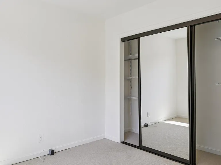 514 Isabella Ave #B — Photo 12