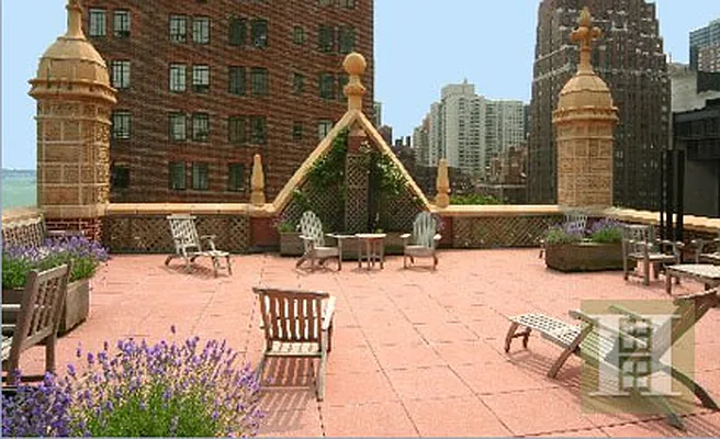 Rented by Halstead Real Estate | media 10