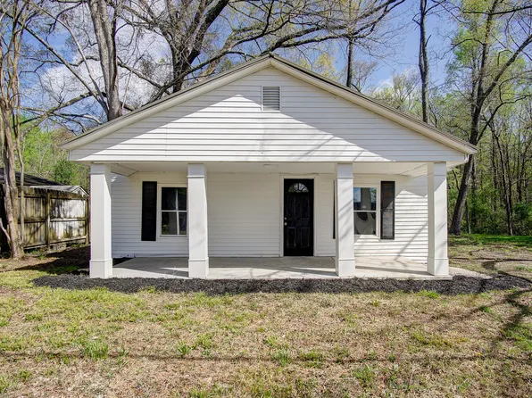 211 Brickyard Rd, Dalton, GA 30720