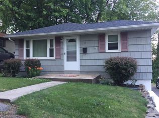 12 Stratfield St, Worcester, MA 01604