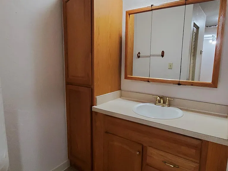 2811 SW Archer Rd #N114 — Photo 15