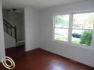 3rd image of 38021 Carolon Blvd