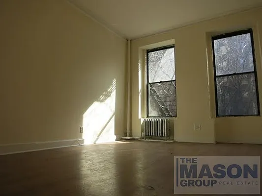 Rented by Mason Group LLC | media 27