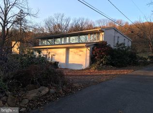 3175 Church St, Springtown, PA 18081