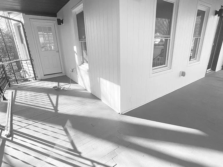 40 Grant Ave — Photo 23