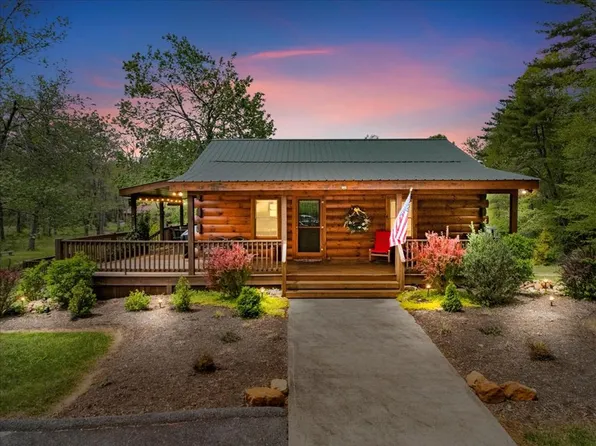 157 Double Bridges Dr, Fancy Gap, VA 24328