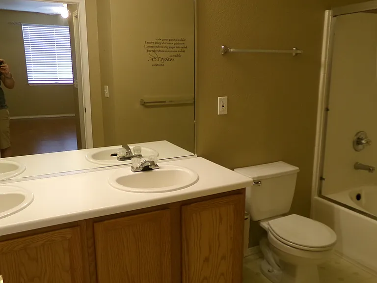 3002 W Elizabeth St #13D — Photo 10