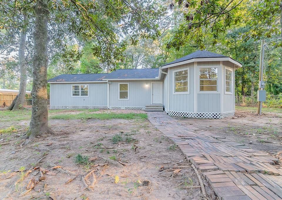 1st image of 19374 Acorn Hill Dr