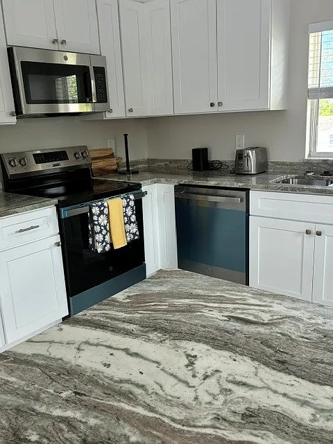 2 bed, 1000 sqft, $2,000 — Photo 3