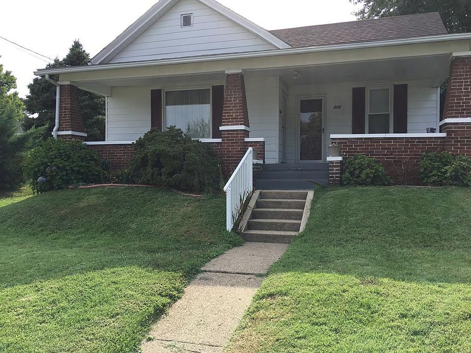1st image of 218 Sycamore St