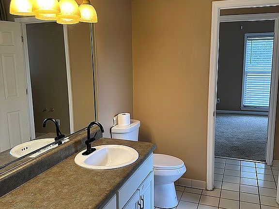 5th image of 5102 Summerville Rd