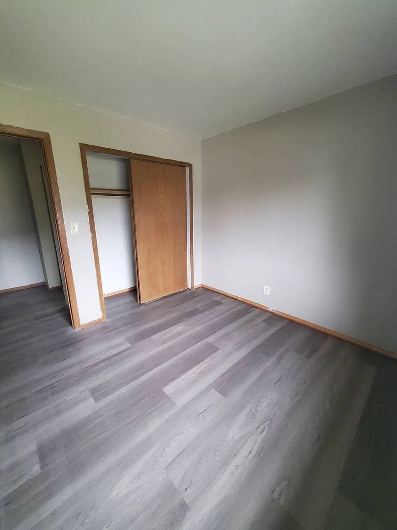 601 Hartridge Drive - 8 Unit — Photo 3