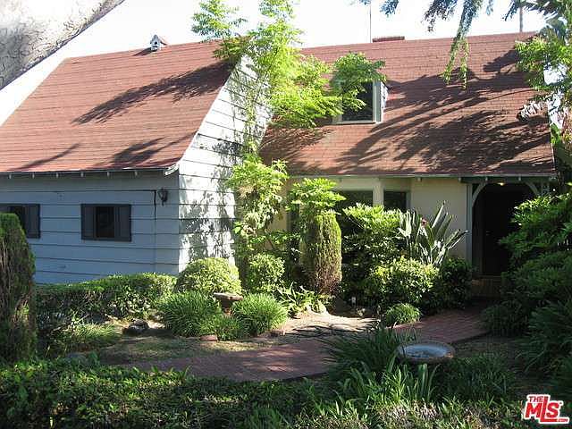 1st image of 3218 W 83rd St