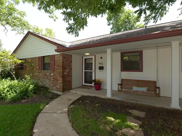 4721 Kingfisher Dr, Houston, TX 77035