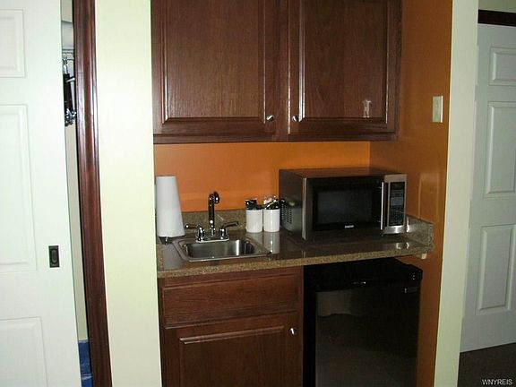 3rd image of 6557 Holiday Valley Rd #313/315
