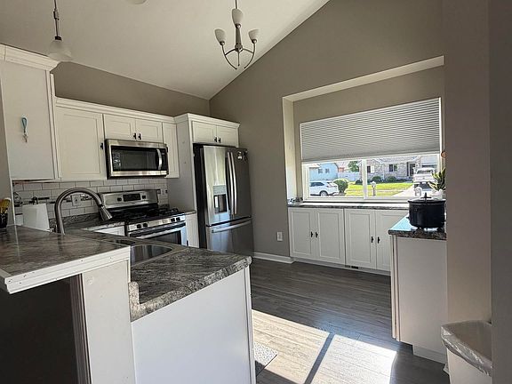 4th image of 9515 Rachel Rd