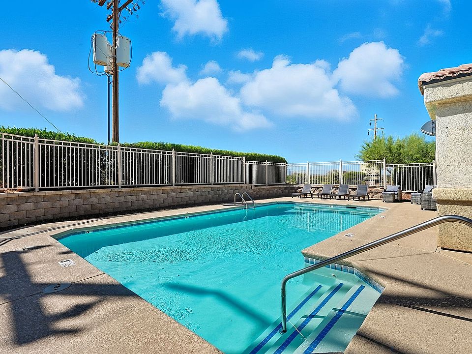 Copper Canyon Apartments Pool