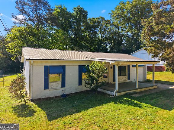 3rd image of 360 Martin Cir
