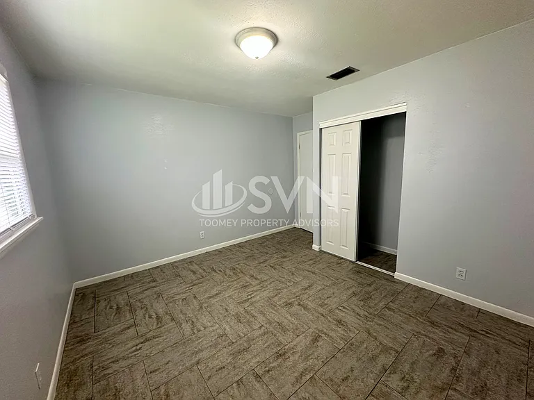 4077 Lancewood Dr S — Photo 21