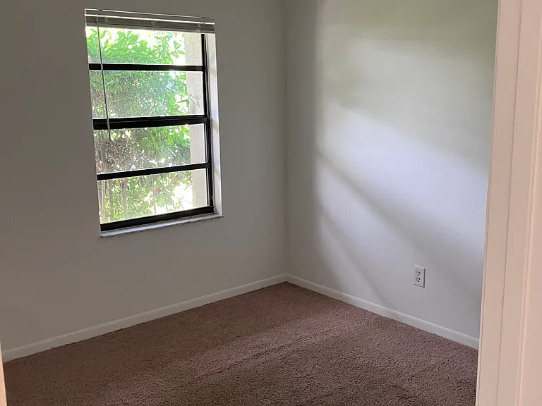 1420 Waldrun St SE — Photo 9