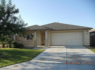 1221 Oso Dr, Madera, CA 93638