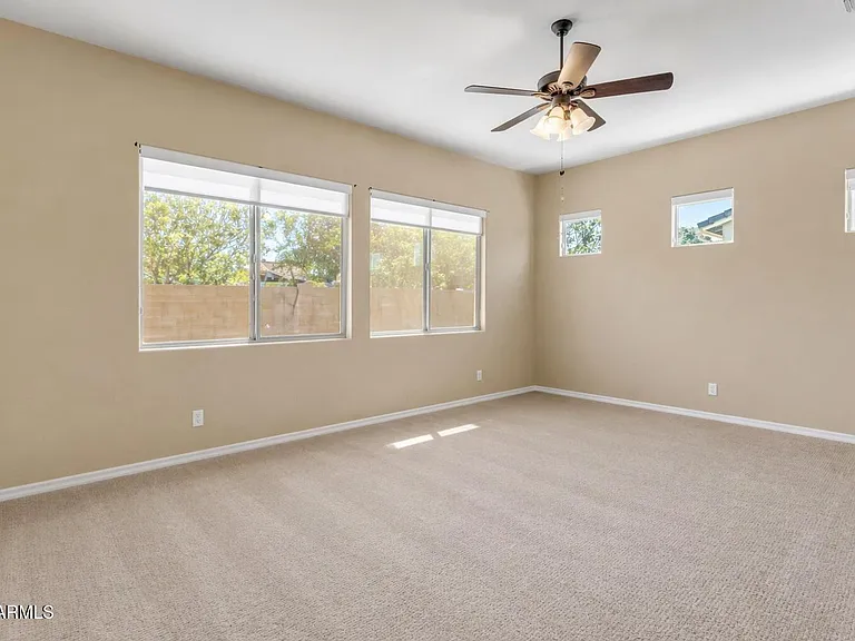 2827 E Muirfield St — Photo 34