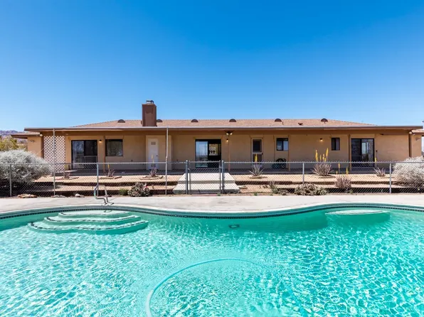 6425 Indian Cove Rd, Twentynine Palms, CA 92277