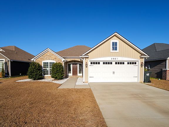 2nd image of 3961 Glen Laurel Dr S