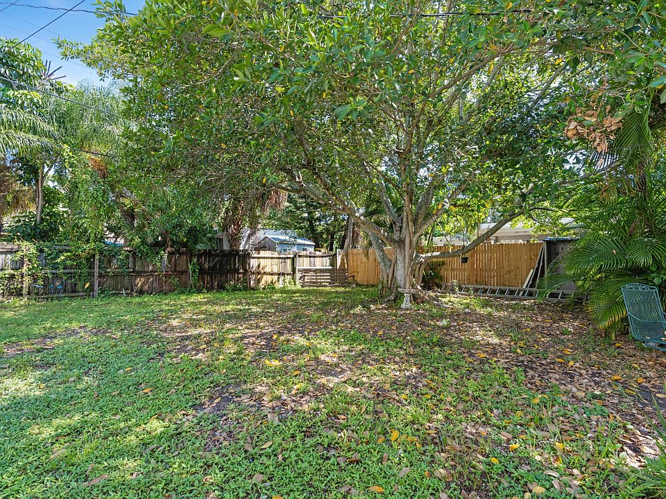 1st image of 715 Glenridge Drive