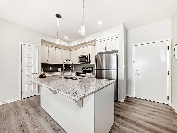 5th image of 20 Seton Park S #215